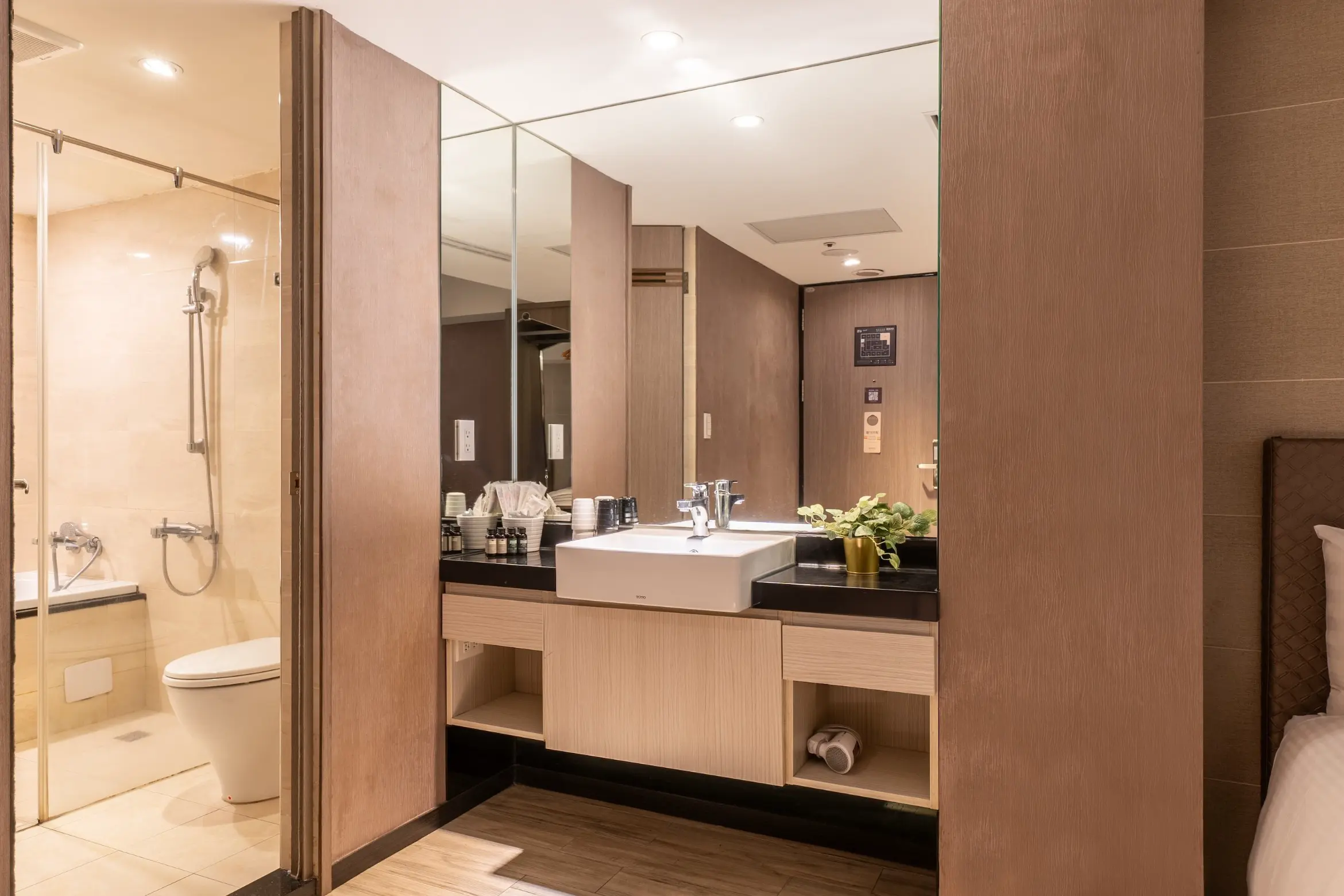 承享家庭房(兩大床/四小床) SPF